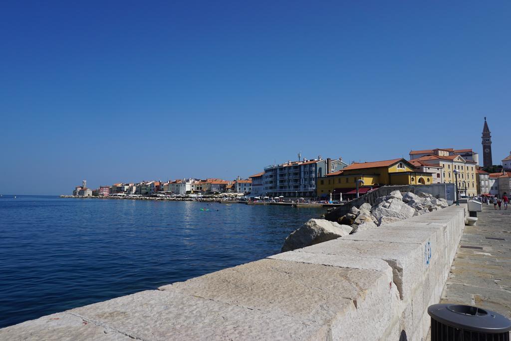 Apartma Tayana Apartment Piran Bagian luar foto