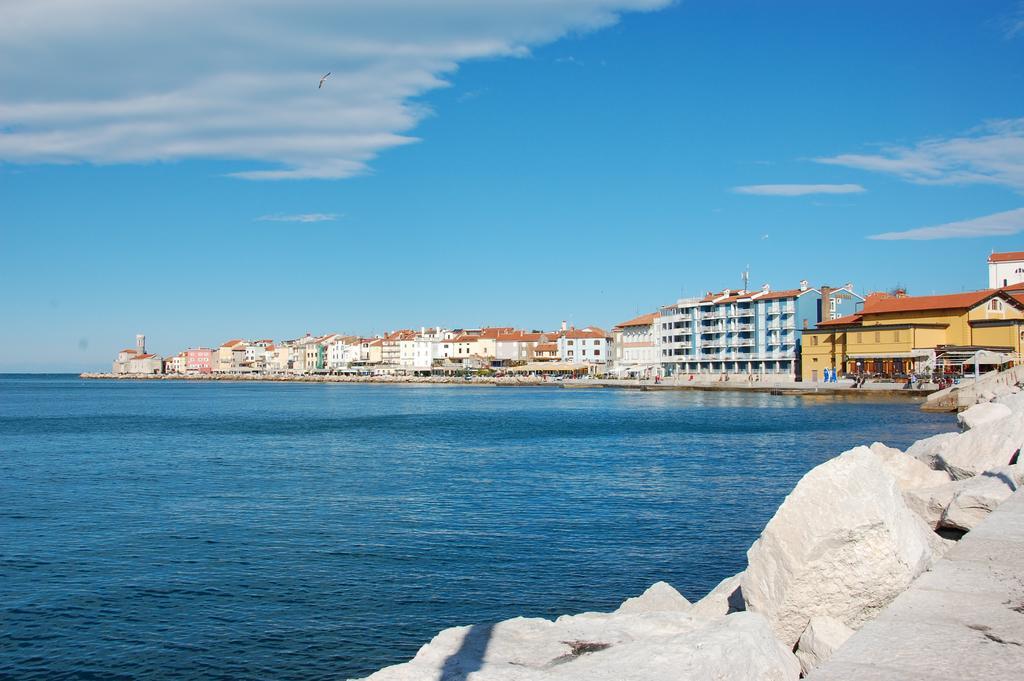 Apartma Tayana Apartment Piran Bagian luar foto